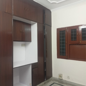 Furnished Amenities in 3 BHK Apartment at Vasant Kunj – for Rent