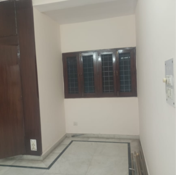 Room in 3 BHK Apartment at Vasant Kunj – for Rent