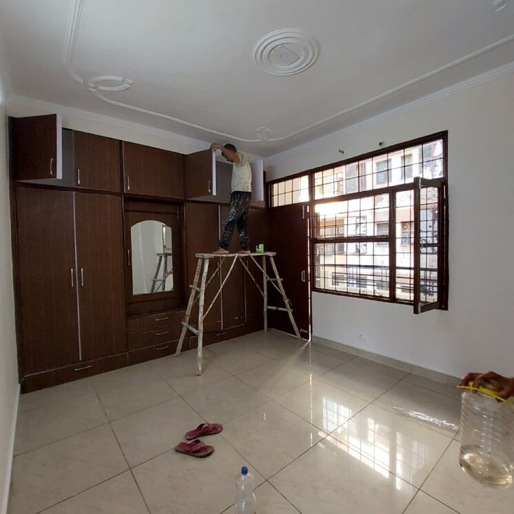Room, phase 2 6 Bedroom 1800 Sq.Ft. Villa In Phase 2 Mohali 9361975