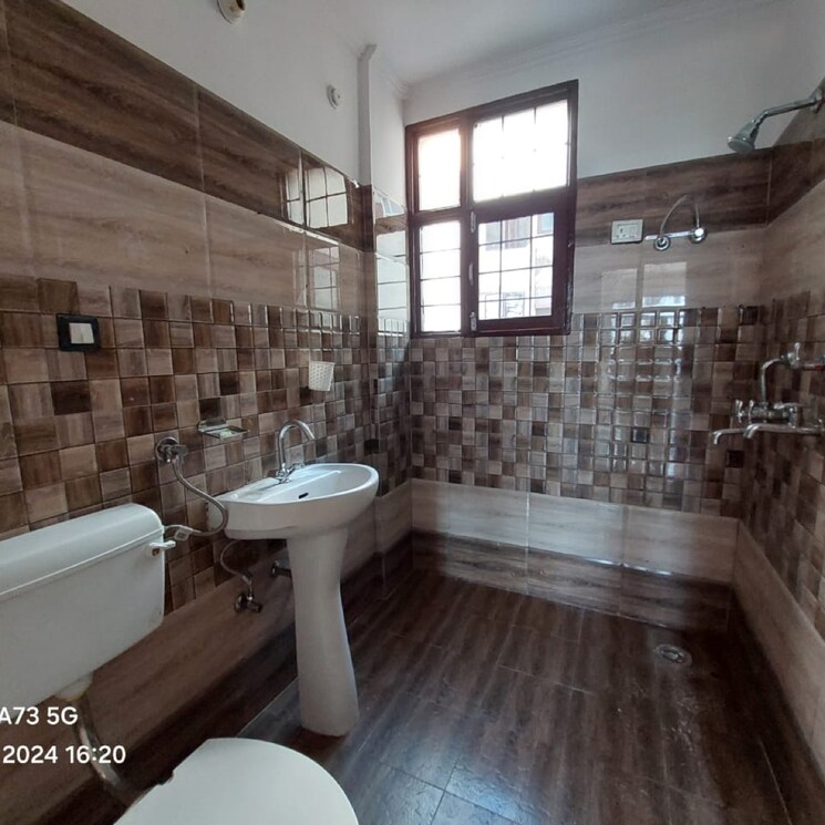 Living Room, phase 2 6 Bedroom 1800 Sq.Ft. Villa In Phase 2 Mohali 9361975