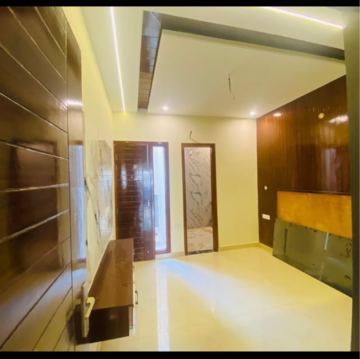 Kitchen in 6+ BHK Villa at Sector 79 – for Sale