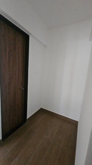 Room in 3 BHK Apartment at D And T Mountain View CHS, Senapati Bapat Road – for Rent
