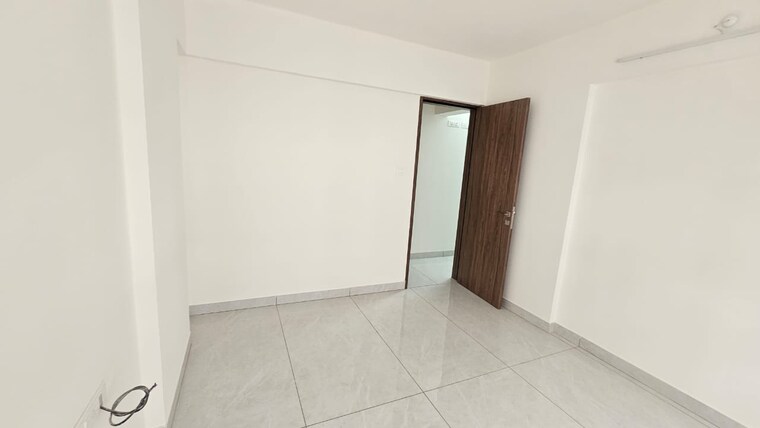 Room, d-and-t-mountain-view-chs 3 Bedroom 1340 Sq.Ft. Apartment In Senapati Bapat Road Pune 9361989
