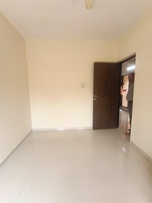 Room in 2 BHK Apartment at Navkar Happy Homes, Ic Colony – for Rent