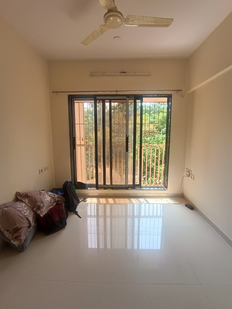 Living Room, navkar-happy-homes 2 Bedroom 629 Sq.Ft. Apartment In Ic Colony Mumbai 9361993