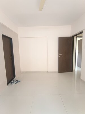 Room in 2 BHK Apartment at Navkar Happy Homes, Ic Colony – for Rent