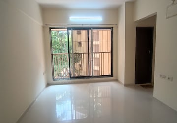 Room in 2 BHK Apartment at Navkar Happy Homes, Ic Colony – for Rent