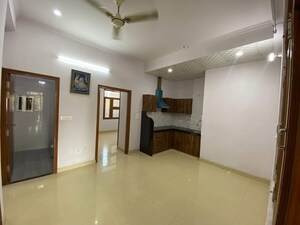 Living Room in 3 BHK Builder Floor at Mansarovar Extension – for Rent
