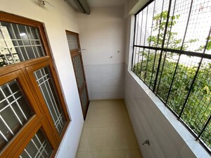 Balcony in 3 BHK Builder Floor at Mansarovar Extension – for Rent