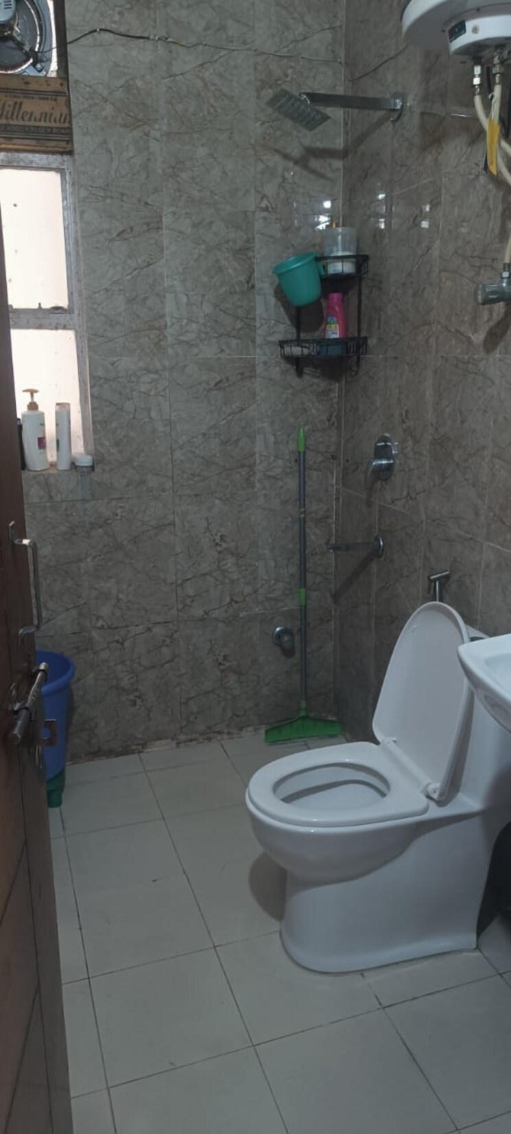 Bathroom, vasant kunj 2 Bedroom 1200 Sq.Ft. Apartment In Vasant Kunj Delhi 9361998