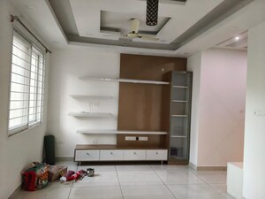 Room in 2 BHK Apartment at Prestige Lakeside Habitat, Varthur – for Rent