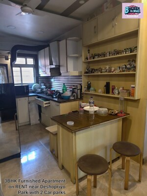 Team Area in 3 BHK Builder Floor at Rash Behari Avenue – for Rent