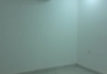 Room in 4 BHK Builder Floor at Eros Rosewood City, Sector 49 – for Rent