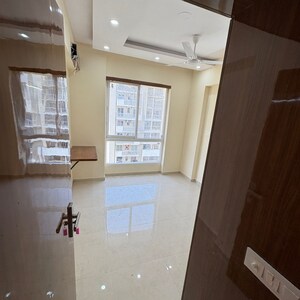 2 BHK Apartment For Rent in Signature The Millennia 3, Sector 37d