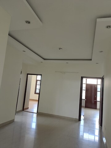 Room in 3 BHK Apartment at NK Savitry Enclave, Vip Road – for Rent