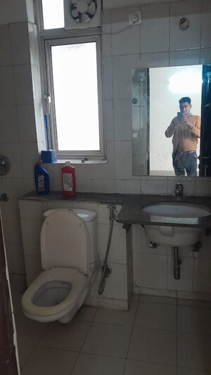 Bathroom in 3 BHK Builder Floor at Unitech Woodstock Floors, Sector 50 – for Rent