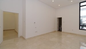 Room in 2 BHK Apartment at The Baya Victoria, Byculla – for Rent