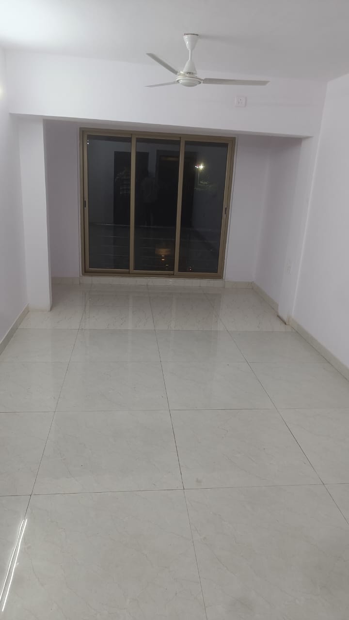 2 BHK + Study Room Apartment For Rent in UK Iridium