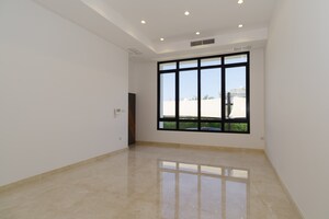 Room in 2 BHK Apartment at The Baya Victoria, Byculla – for Rent