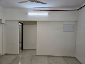 2 BHK Apartment For Rent in Omkar Signet, Malad East