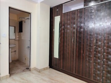 Furnished Amenities in 2 BHK Apartment at Mohan Cooperative Industrial Estate – for Rent