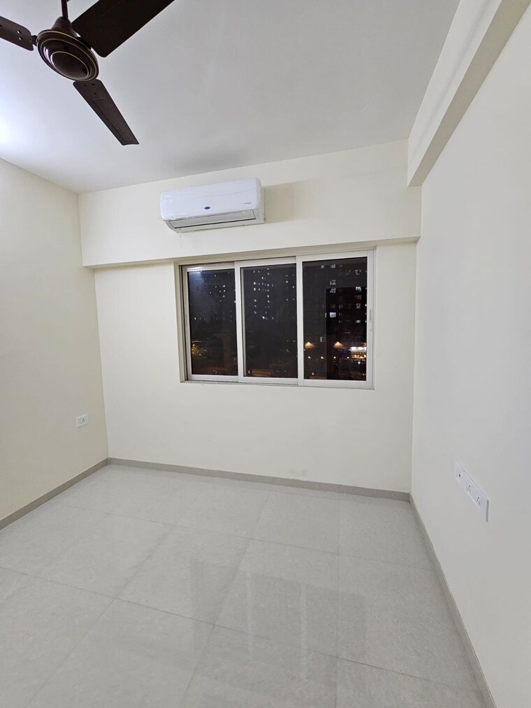 Room, omkar-signet 2 Bedroom 503 Sq.Ft. Apartment In Malad East Mumbai 9362032