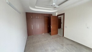 Room in 3 BHK Apartment at Pareena Micasa, Sector 68 – for Sale