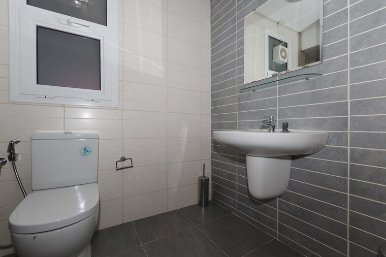 Bathroom, sigma-emerald 2 Bedroom 1000 Sq.Ft. Apartment In Santacruz East Mumbai 9362043