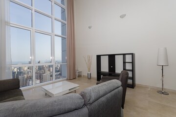 Bedroom in 2 BHK Apartment at Sigma Emerald, Santacruz East – for Rent
