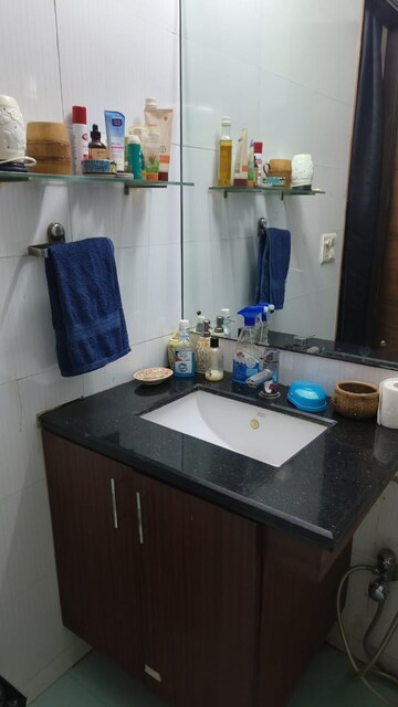 Kitchen in 2 BHK Builder Floor at Ansal Plaza Gurgaon, Palam Vihar – for Rent