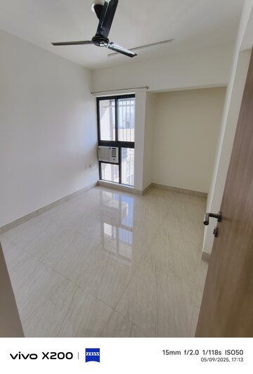 2 BHK Apartment For Sale in Lodha Crown Kolshet, Kolshet Road