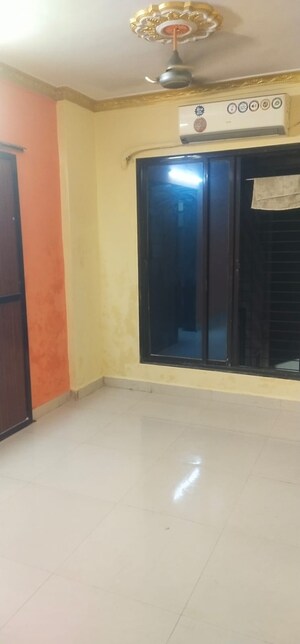 Room in 4 BHK Apartment at Dombivli East – for Rent