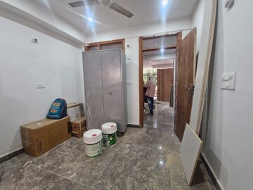 Living Room in 2 BHK Builder Floor at Sector 40 – for Rent