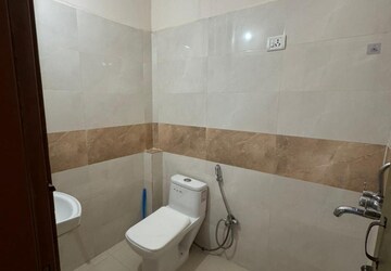Bathroom in 2 BHK Builder Floor at Sector 31 – for Rent