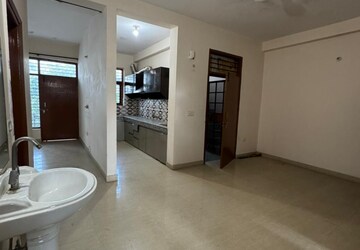 Building Lobby in 2 BHK Builder Floor at Sector 31 – for Rent