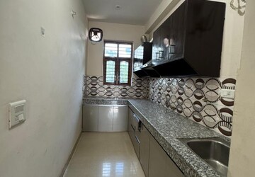 Kitchen in 2 BHK Builder Floor at Sector 31 – for Rent