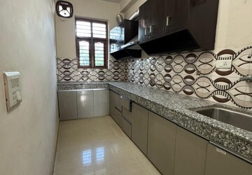 Kitchen in 2 BHK Builder Floor at Sector 31 – for Rent