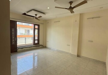 2 BHK Builder Floor For Rent in Sector 31