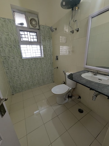 1 BHK Apartment For Rent in Ansal Sushant Estate, Sector 52