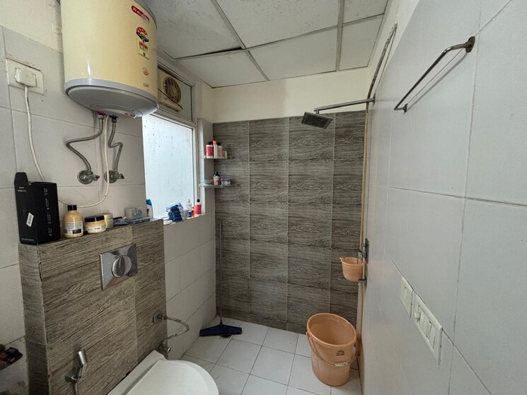 Bathroom, orchid-island 3 Bedroom 1550 Sq.Ft. Builder Floor In Sector 51 Gurgaon 9362211