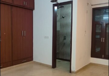 Room in 2 BHK Builder Floor at Panchsheel Vihar – for Rent