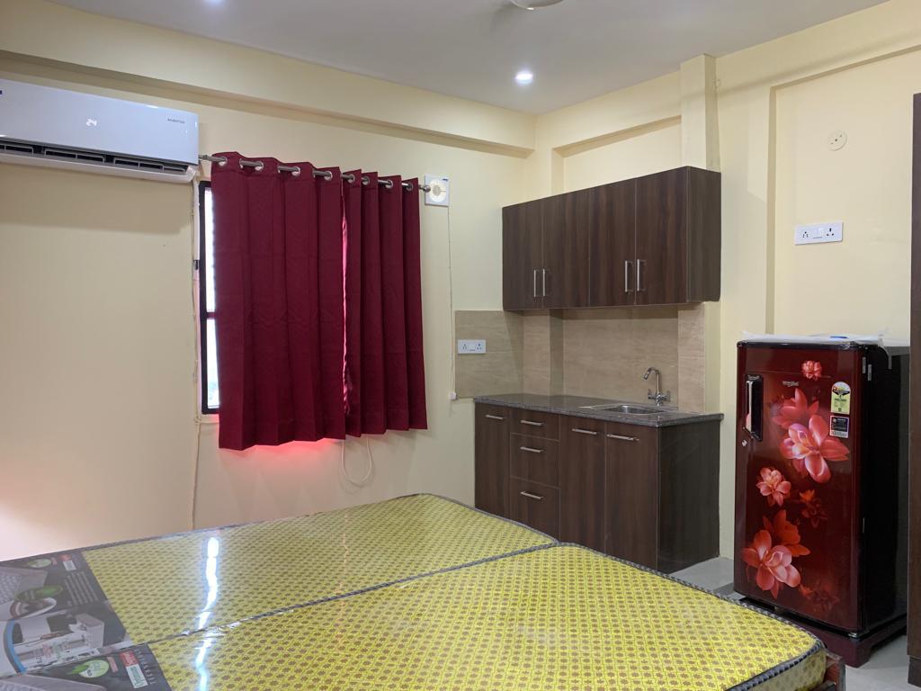 Studio  350 Sq.Ft. Builder Floor in DLF City Phase V