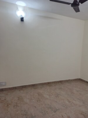 Furnished Amenities in 2 BHK Builder Floor at Sheikh Sarai – for Rent