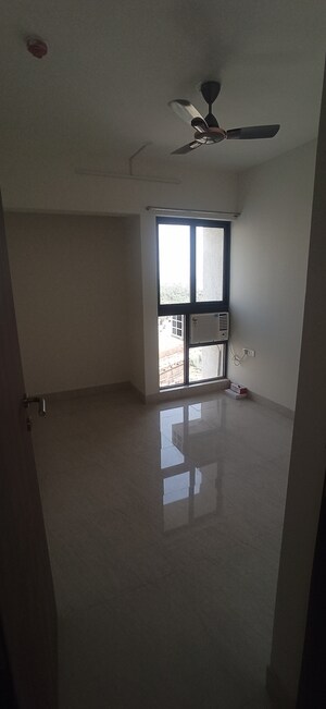 Room in 2 BHK Apartment at Lodha Crown Kolshet, Kolshet Road – for Rent