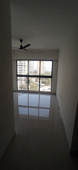 Room in 2 BHK Apartment at Lodha Crown Kolshet, Kolshet Road – for Rent