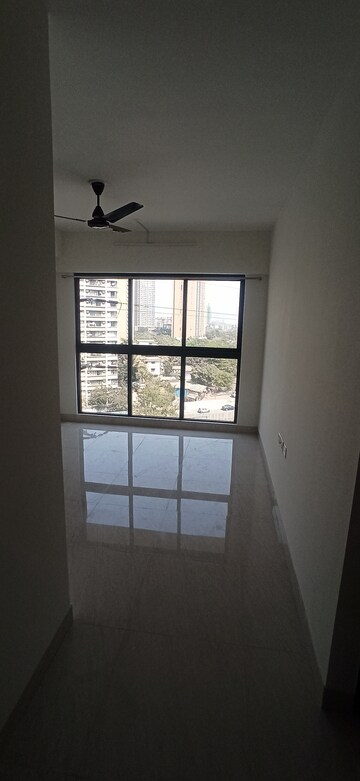 Room in 2 BHK Apartment at Lodha Crown Kolshet, Kolshet Road – for Rent