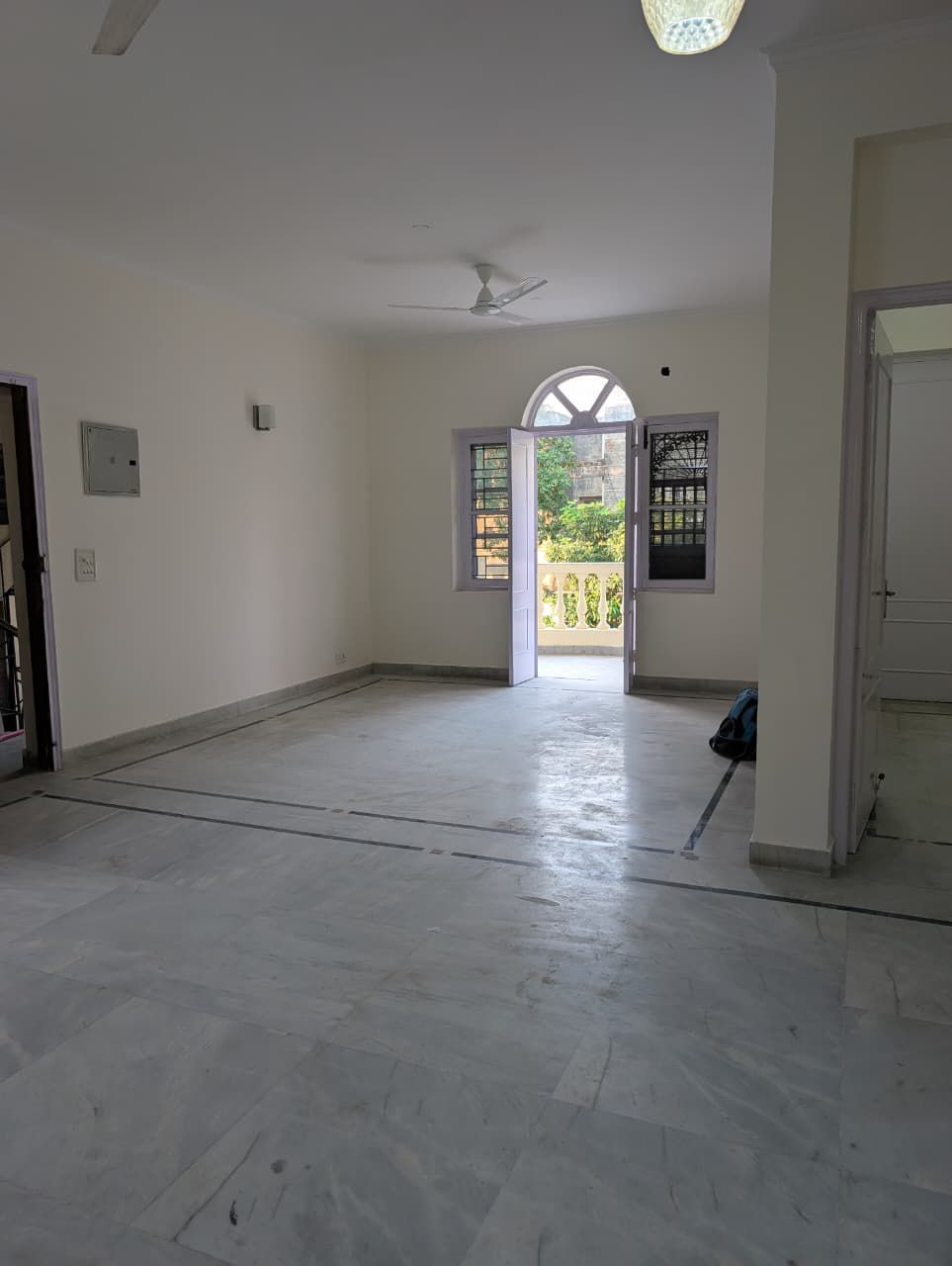 2.5 BHK + Study Room Builder Floor For Rent in M2K The White House