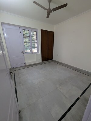 Room in 2.5 BHK Builder Floor at M2K The White House, Sector 57 – for Rent