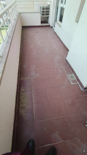 Building Lobby in 3.5 BHK Apartment at Abhinandan CGHS, Sector 51 – for Rent