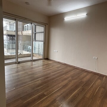 Room in 2 BHK Apartment at LnT Realty Crescent Bay, Dhabholkar Wadi – for Rent